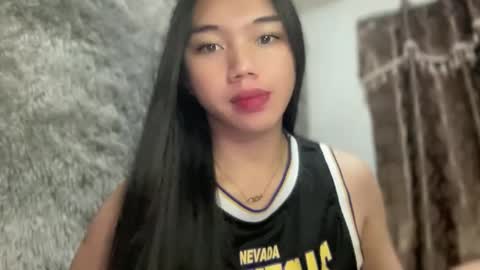 Snapshot of kat_hollandx chatting on January 21, 12:35 pm Majesty online show from January 21, 12:35 pm