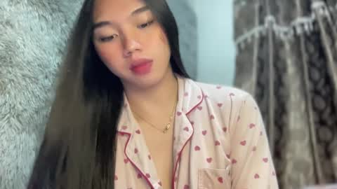 Snapshot of kat_hollandx chatting on January 25, 2:04 am Majesty online show from January 25, 2:04 am