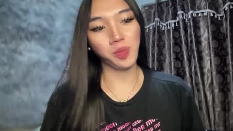 Snapshot of kat_hollandx chatting on February 4, 1:38 pm Majesty online show from February 4, 1:38 pm