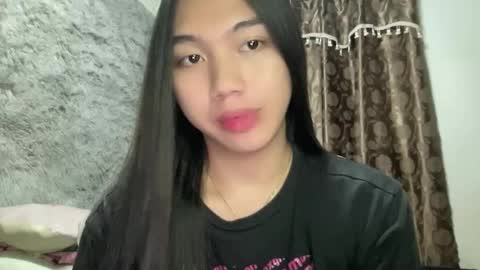 Snapshot of kat_hollandx chatting on February 15, 3:39 pm Majesty online show from February 15, 3:39 pm