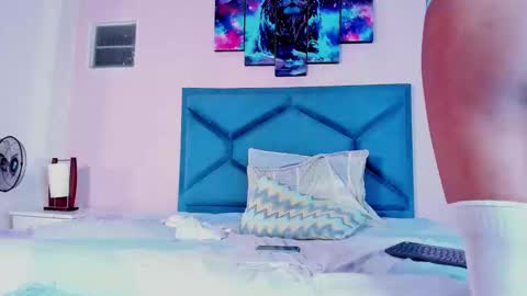 Snapshot of kataleyaa_horny chatting on December 29, 4:27 am kataleya horny online show from December 29, 4:27 am