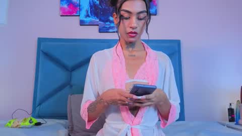 Snapshot of kataleyaa_horny chatting on October 9, 2:35 am kataleya horny online show from October 9, 2:35 am