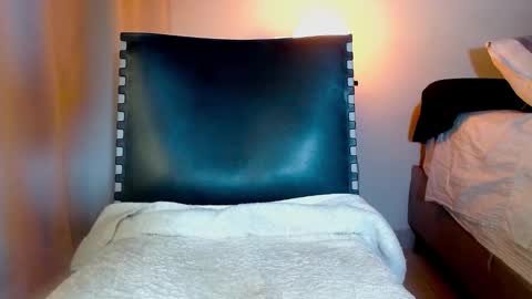 katalinaferreirax online show from December 8, 11:29 pm