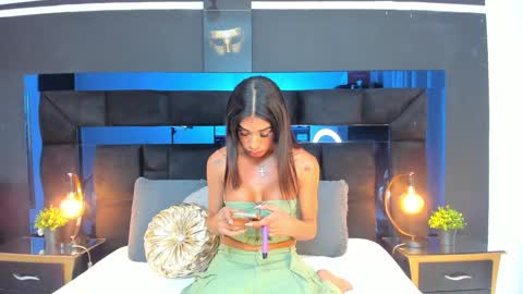 Kata Millants online show from January 16, 8:46 pm