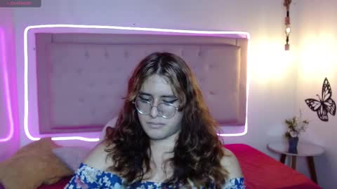 Snapshot of kate_pickman chatting on December 6, 3:57 am kate online show from December 6, 3:57 am