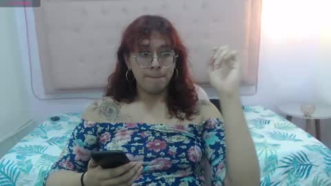 Snapshot of kate_pickman chatting on February 11, 2:57 am kate online show from February 11, 2:57 am