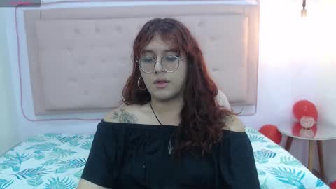 Snapshot of kate_pickman chatting on February 19, 2:55 am kate online show from February 19, 2:55 am