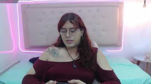 Snapshot of kate_pickman chatting on February 22, 2:50 am kate online show from February 22, 2:50 am