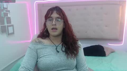 Snapshot of kate_pickman chatting on February 26, 4:25 am kate online show from February 26, 4:25 am