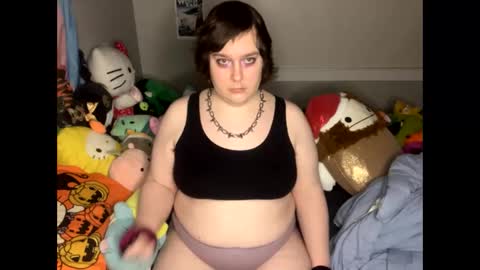 Kat from Saturn online show from February 7, 4:18 am