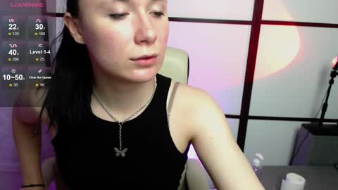 Snapshot of katherine_reinhart chatting on September 12, 11:28 am katherine_reinhart online show from September 12, 11:28 am