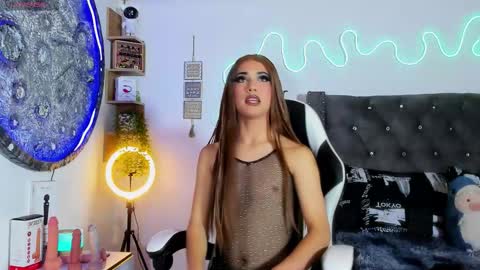 Snapshot of katherine_rose_ chatting on September 17, 1:21 am katherine_rose_ online show from September 17, 1:21 am