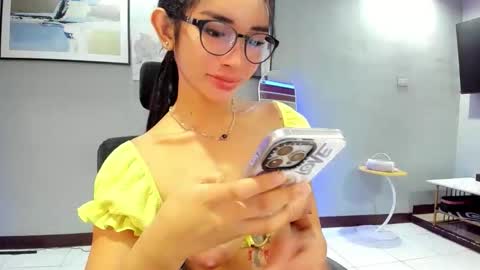 Snapshot of kathypeterxx69 chatting on October 10, 3:07 am kathy online show from October 10, 3:07 am