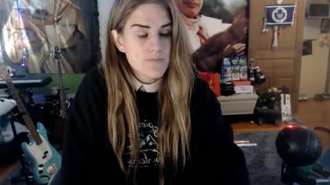 Snapshot of katiecutie_5 chatting on December 19, 4:02 am Katie online show from December 19, 4:02 am