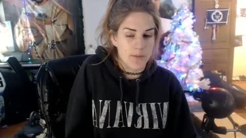 Snapshot of katiecutie_5 chatting on January 1, 4:18 am Katie online show from January 1, 4:18 am