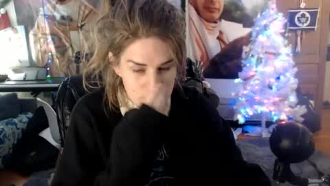 Snapshot of katiecutie_5 chatting on January 15, 5:08 am Katie online show from January 15, 5:08 am