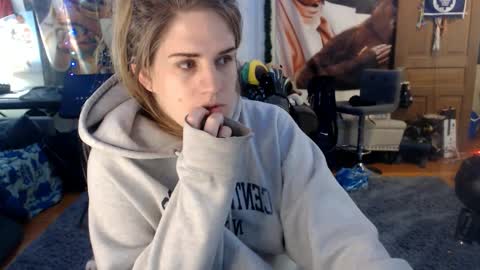 Snapshot of katiecutie_5 chatting on March 7, 4:41 am Katie online show from March 7, 4:41 am