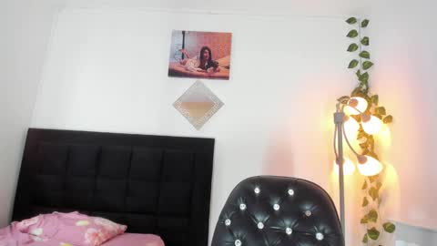 Snapshot of katta_c chatting on September 18, 6:57 pm katta_c online show from September 18, 6:57 pm