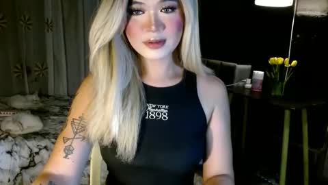 katykiat online show from October 21, 6:42 pm