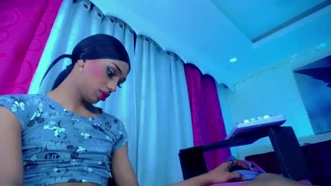 Snapshot of kayla_sexx chatting on September 26, 2:41 am kayla_sexx online show from September 26, 2:41 am