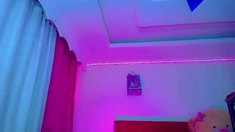kayla_sexx online show from May 12, 2:09 am