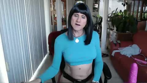Snapshot of kellyannelynn chatting on January 6, 6:10 pm kellyanne Lynn but please call me fucktoy online show from January 6, 6:10 pm