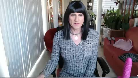Snapshot of kellyannelynn chatting on January 22, 5:17 pm kellyanne Lynn but please call me fucktoy online show from January 22, 5:17 pm