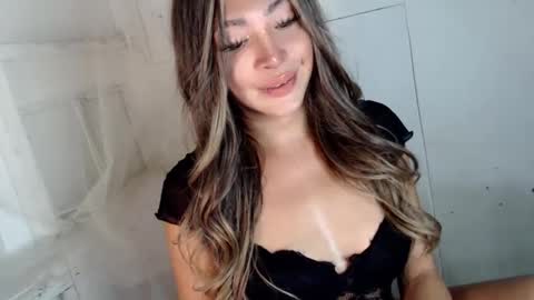 Snapshot of kellyclarksonx chatting on January 28, 1:49 pm its me KELLY online show from January 28, 1:49 pm