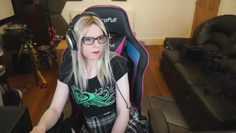 Snapshot of kelseycobalt chatting on January 7, 9:57 pm kelseycobalt online show from January 7, 9:57 pm