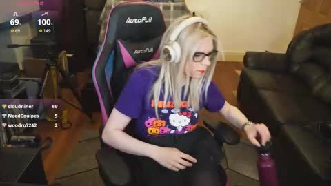 Snapshot of kelseycobalt chatting on September 30, 10:32 pm kelseycobalt online show from September 30, 10:32 pm