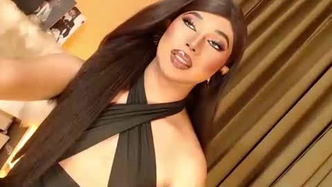 Ebony online show from October 18, 6:11 pm