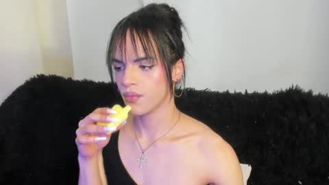 Kerly online show from October 20, 8:12 pm