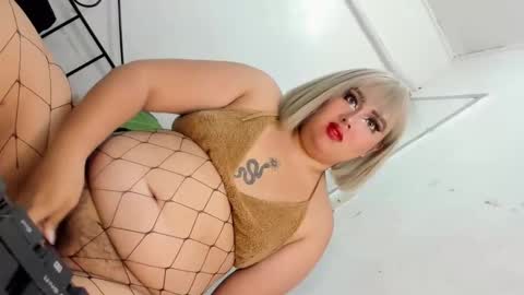 Snapshot of kiacum4u chatting on February 17, 6:26 pm kiacum4u online show from February 17, 6:26 pm