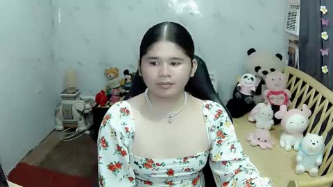 Snapshot of kianna_schmitz chatting on January 24, 2:19 pm Your SweetGirl Ts online show from January 24, 2:19 pm