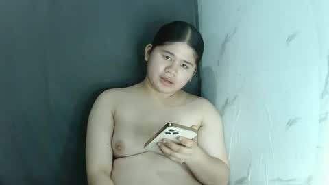 Snapshot of kianna_schmitz chatting on February 5, 10:33 pm Your SweetGirl Ts online show from February 5, 10:33 pm