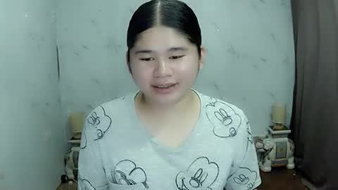 Snapshot of kianna_schmitz chatting on February 14, 1:29 pm Your SweetGirl Ts online show from February 14, 1:29 pm