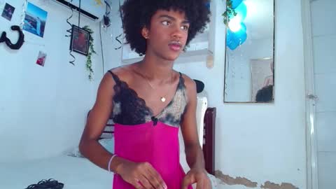 kiara_valentte_ online show from October 10, 3:46 pm