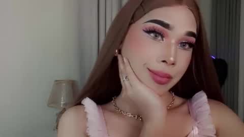 Im Mia online show from October 31, 11:53 am