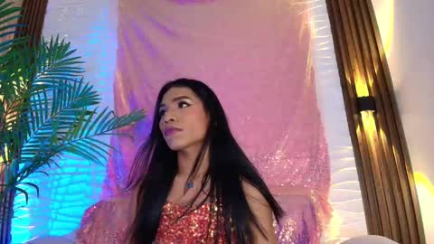 Snapshot of kimberly_gonzalez1 chatting on October 3, 4:01 am kimberly gonzalez online show from October 3, 4:01 am