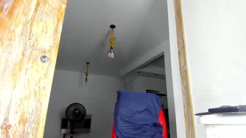Snapshot of kimberly_house chatting on February 23, 11:25 pm Kimberly 3 online show from February 23, 11:25 pm