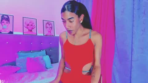 Snapshot of kimberly_thompsom chatting on January 5, 1:09 am Your Queen KIM online show from January 5, 1:09 am