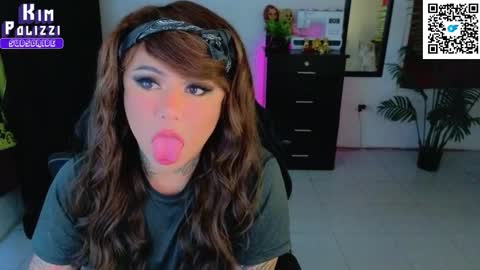 Kimberly Polizzi     online show from October 18, 2:59 am