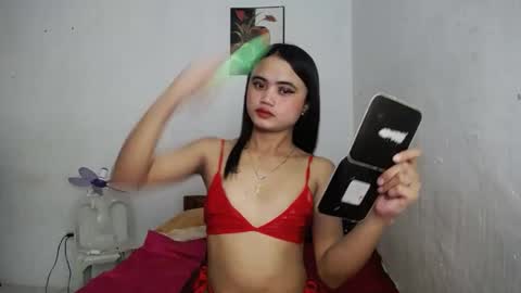 Snapshot of kimmy_fuckinggreat chatting on January 3, 2:54 am kim ejara online show from January 3, 2:54 am