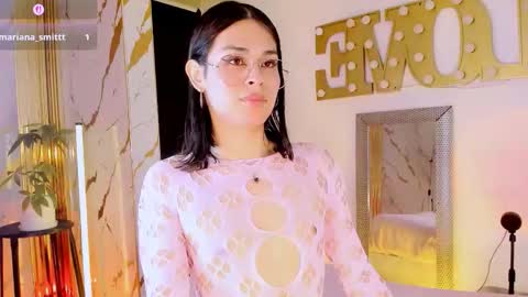 Snapshot of kitty__sexy_ chatting on October 3, 5:29 am dann online show from October 3, 5:29 am