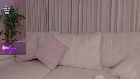 Sebastian online show from November 5, 2:00 am