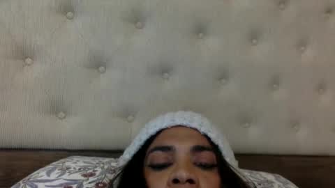 Krissty online show from November 17, 6:02 am