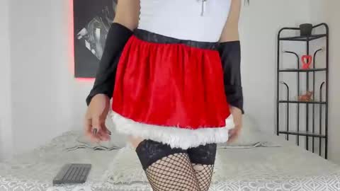 Andrea online show from December 23, 6:58 pm