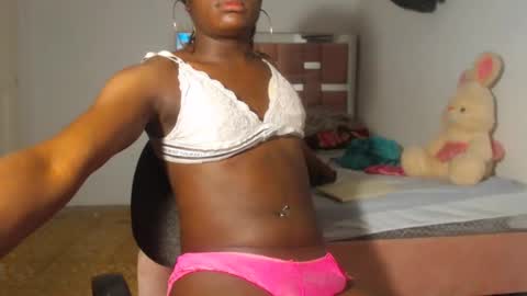 kristal_cox2 online show from January 12, 11:39 am
