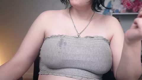 Krystal Syx online show from February 15, 6:50 pm