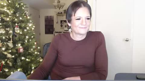 Cait online show from November 20, 3:07 am